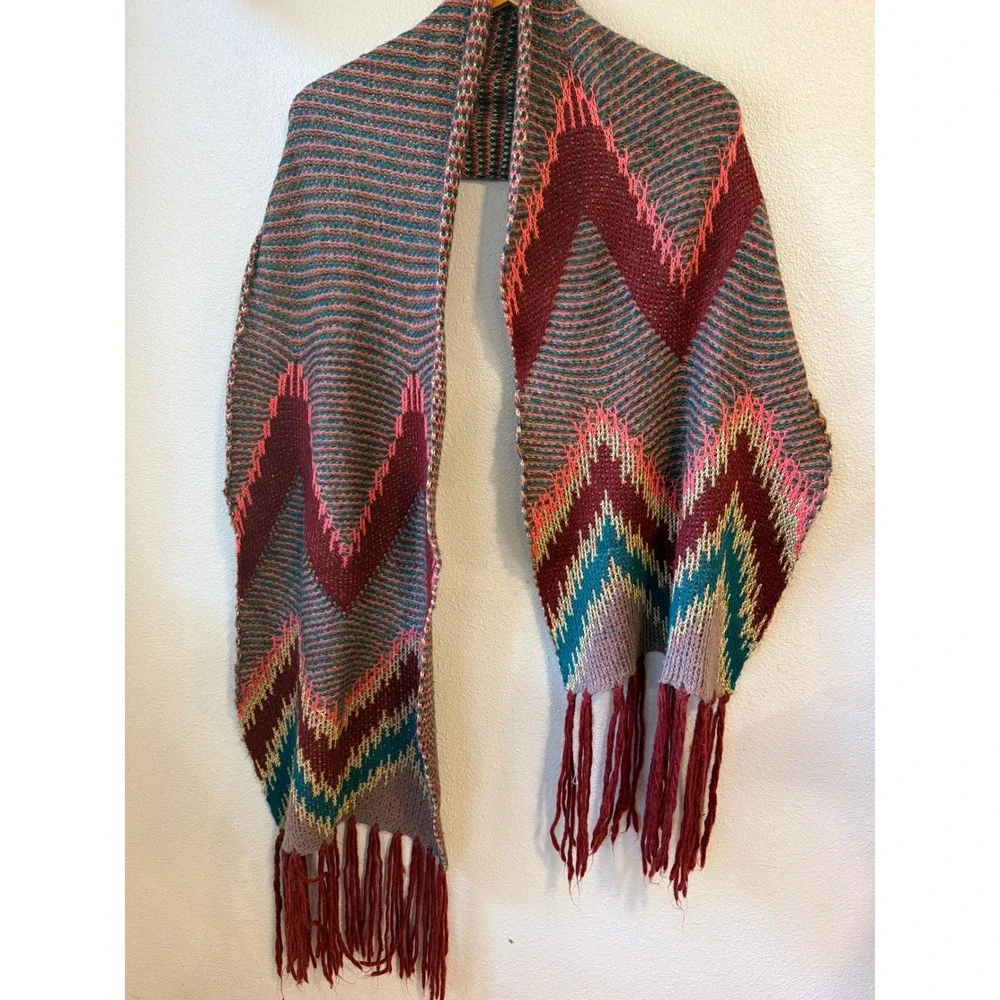Floreat Anthropologie Scarf Women OS Chevron Zigzag Metallic Knit Fringe Pink